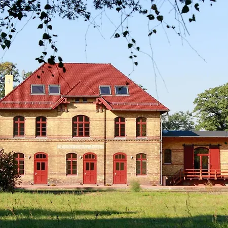 Bahnhof Werder Апартаменты Йютербог